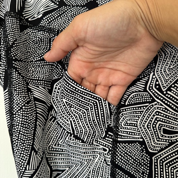 Lululemon Pace Rival Crop Luxtreme Dottie Tribe Leggings - Picture 9 of 11